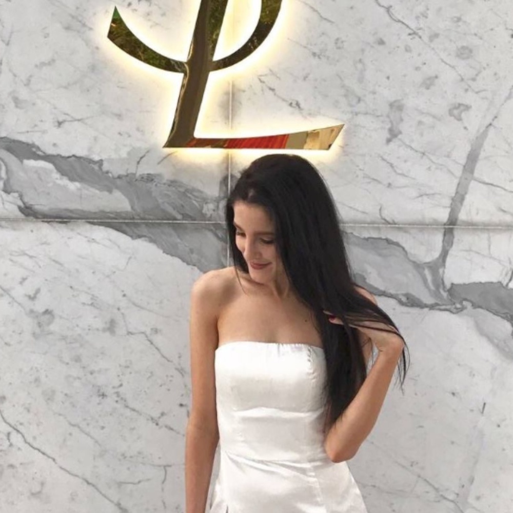 Meet your Posher, Jennifer